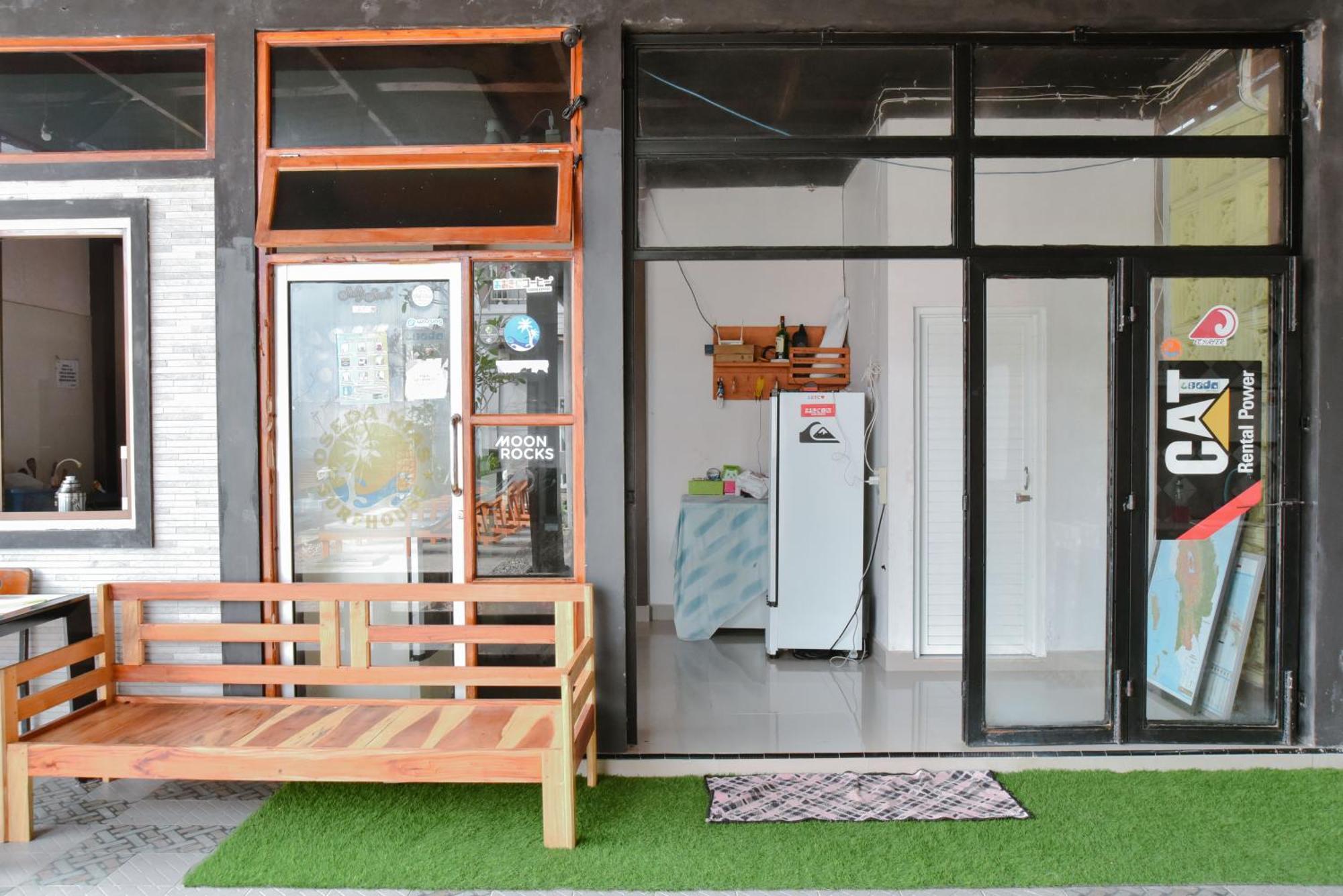 Oseda Nias Surf House Hotel Hilibotodane Екстериор снимка