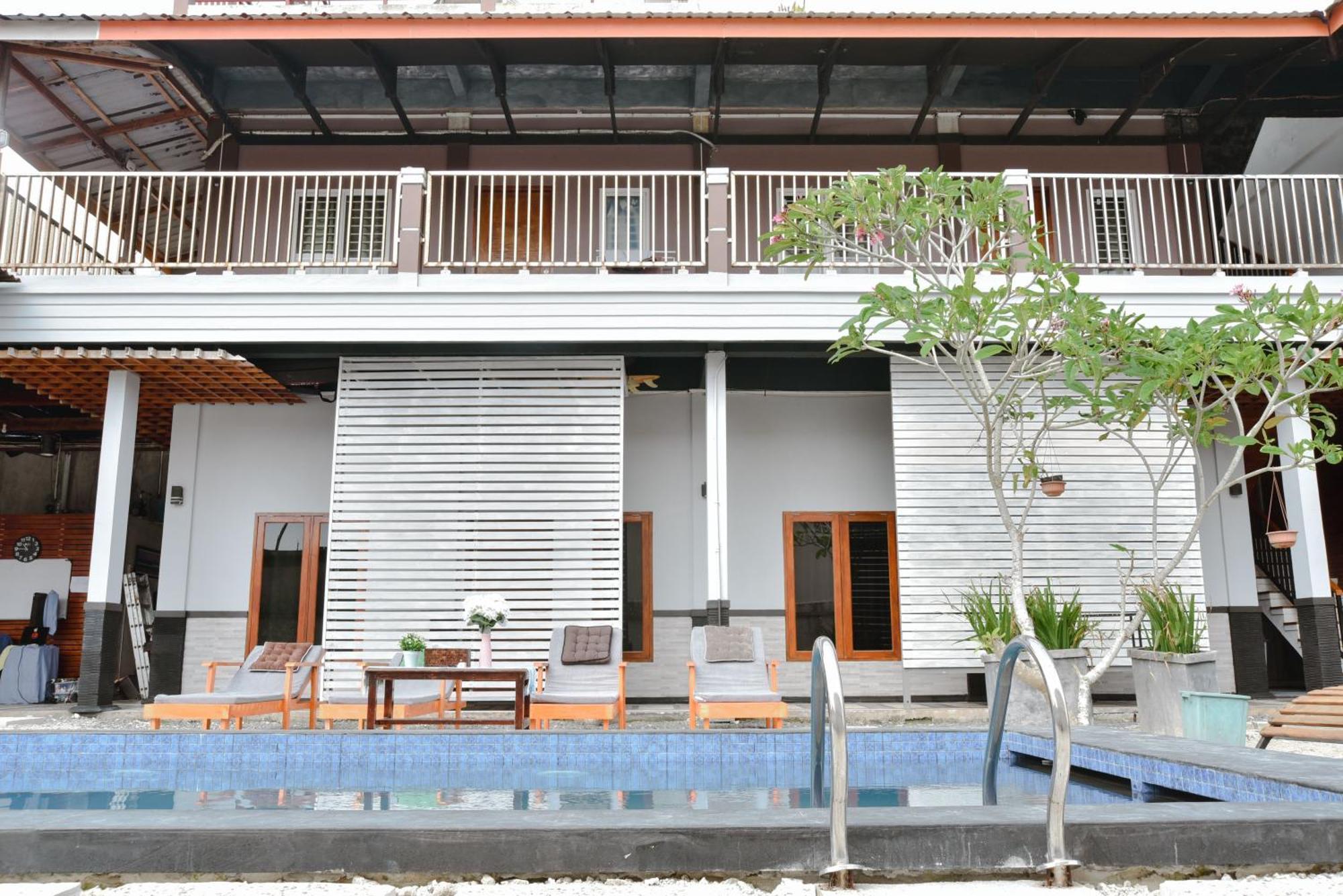 Oseda Nias Surf House Hotel Hilibotodane Екстериор снимка