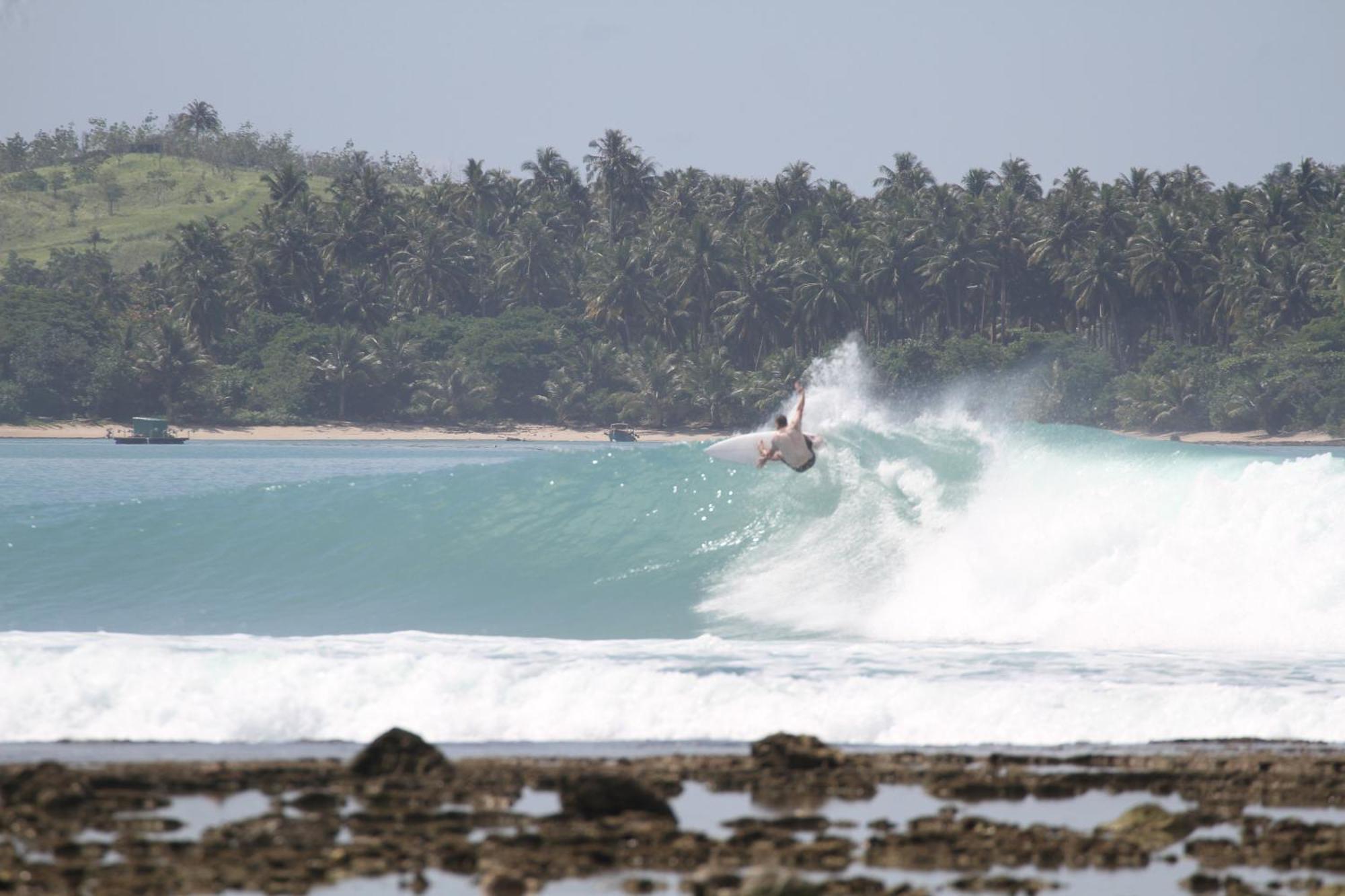 Oseda Nias Surf House Hotel Hilibotodane Екстериор снимка