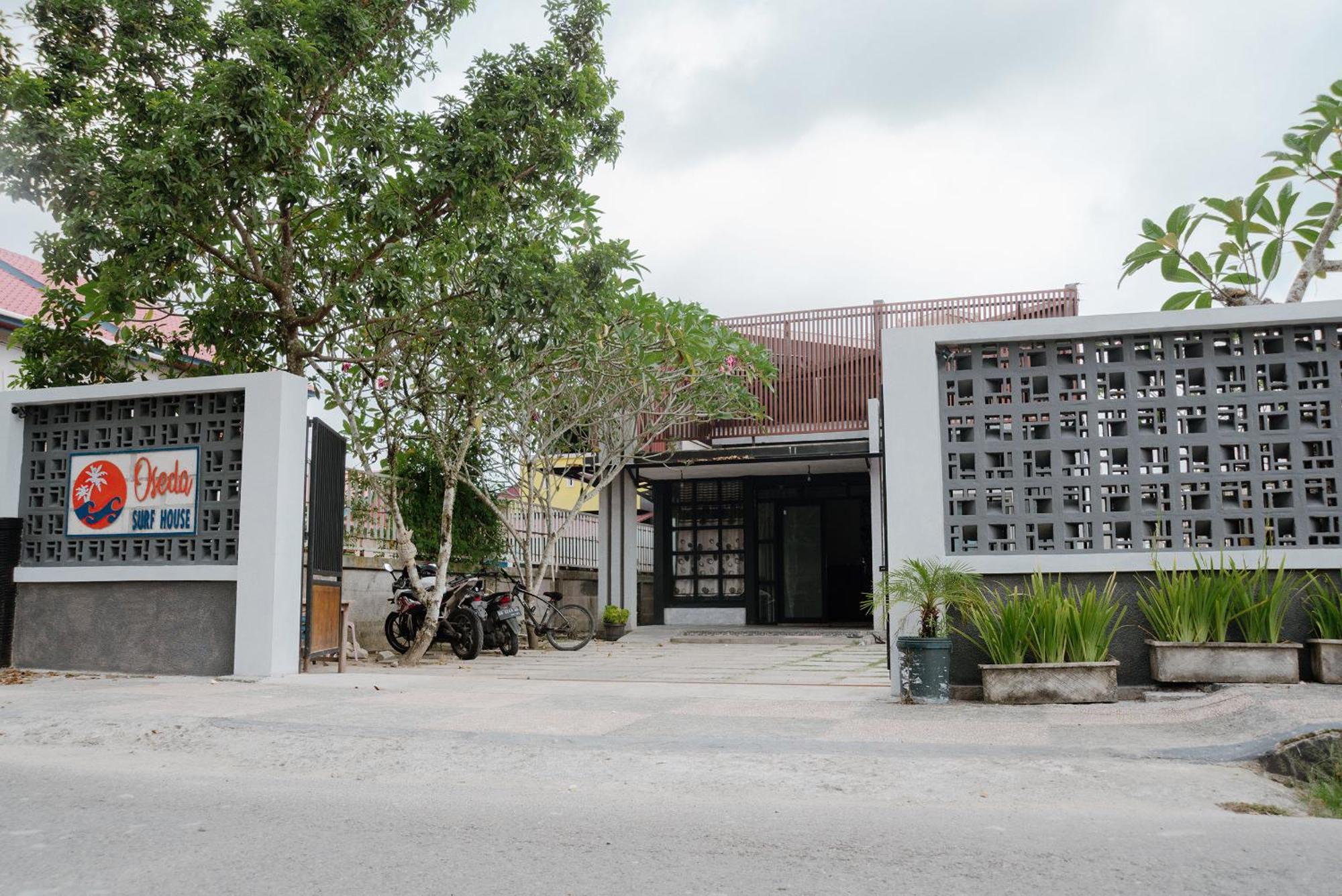 Oseda Nias Surf House Hotel Hilibotodane Екстериор снимка