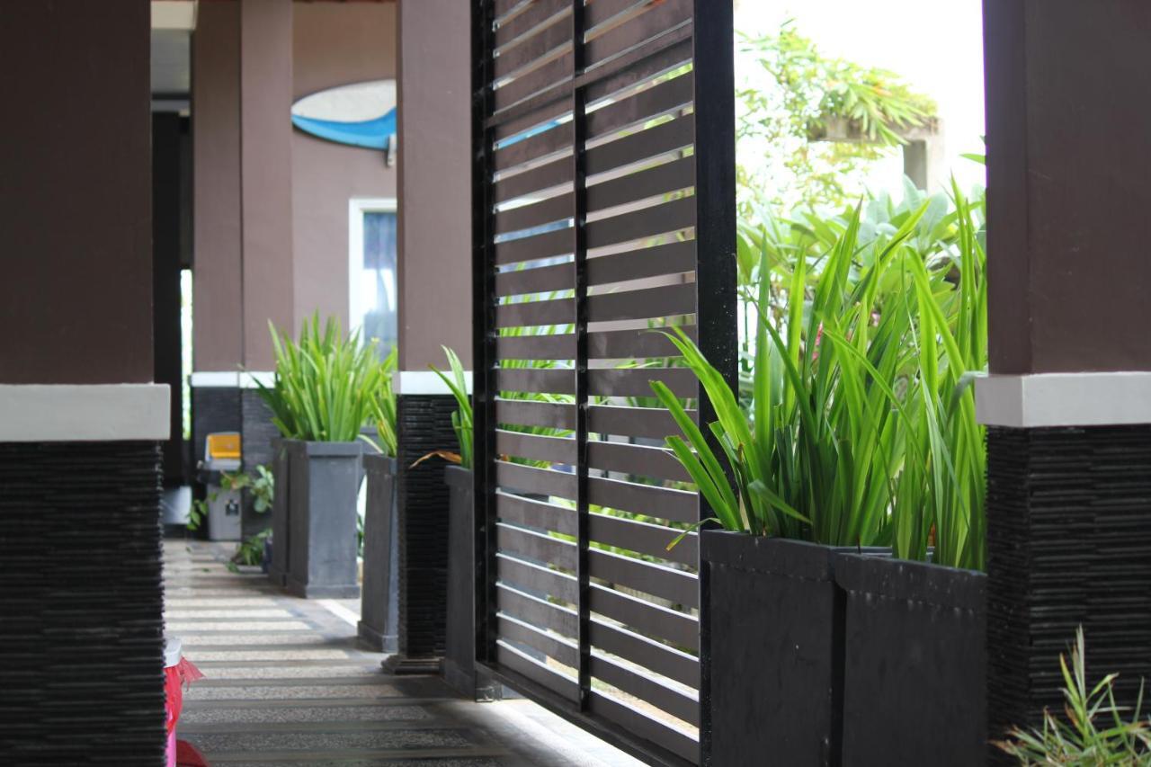 Oseda Nias Surf House Hotel Hilibotodane Екстериор снимка
