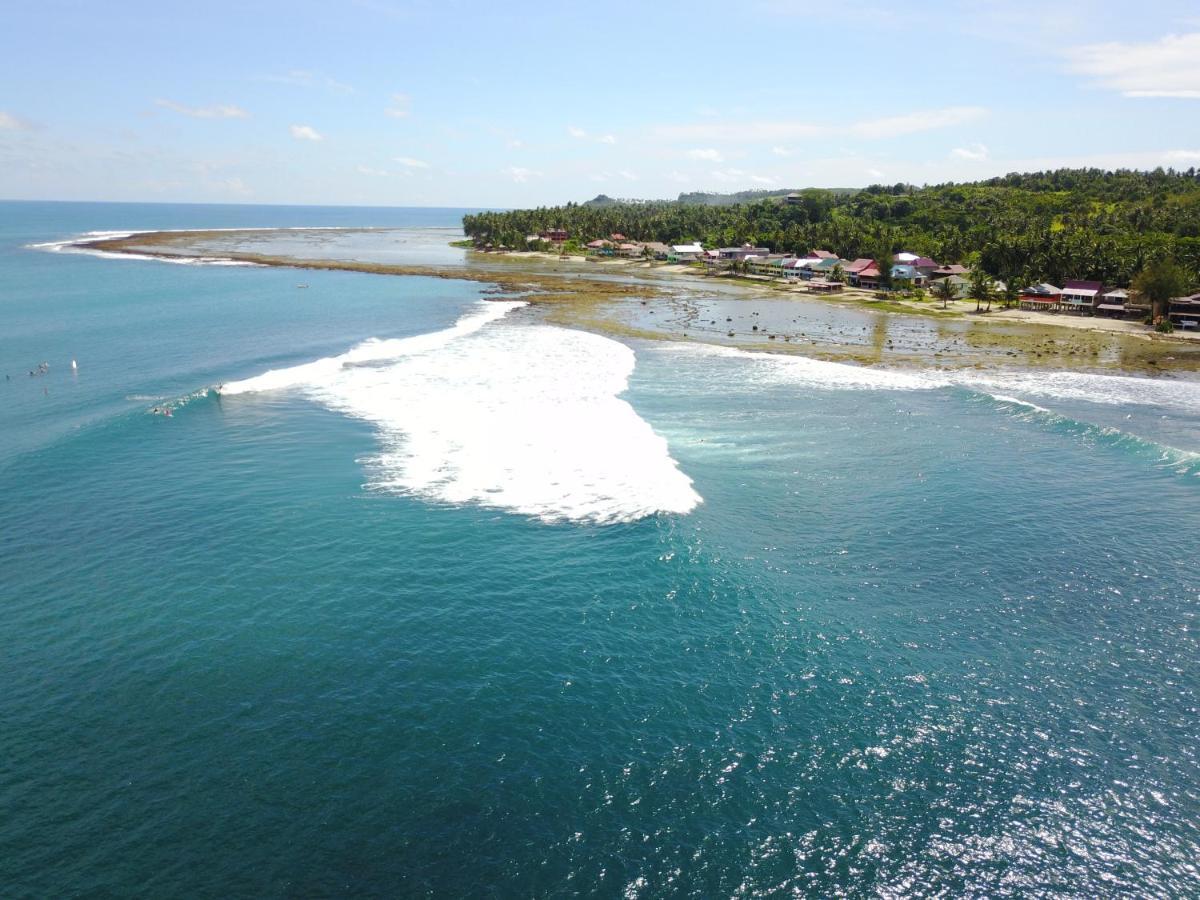Oseda Nias Surf House Hotel Hilibotodane Екстериор снимка