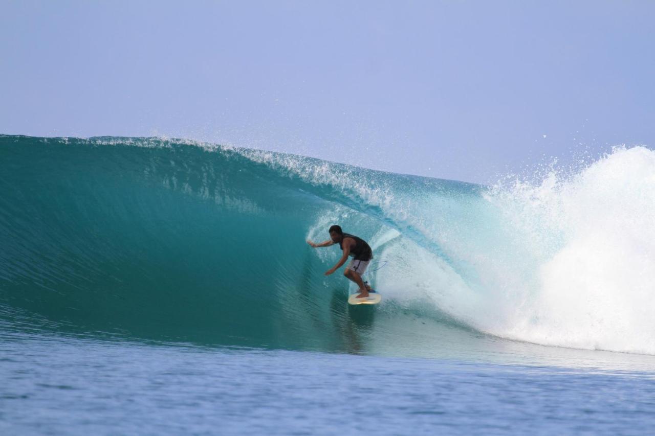 Oseda Nias Surf House Hotel Hilibotodane Екстериор снимка
